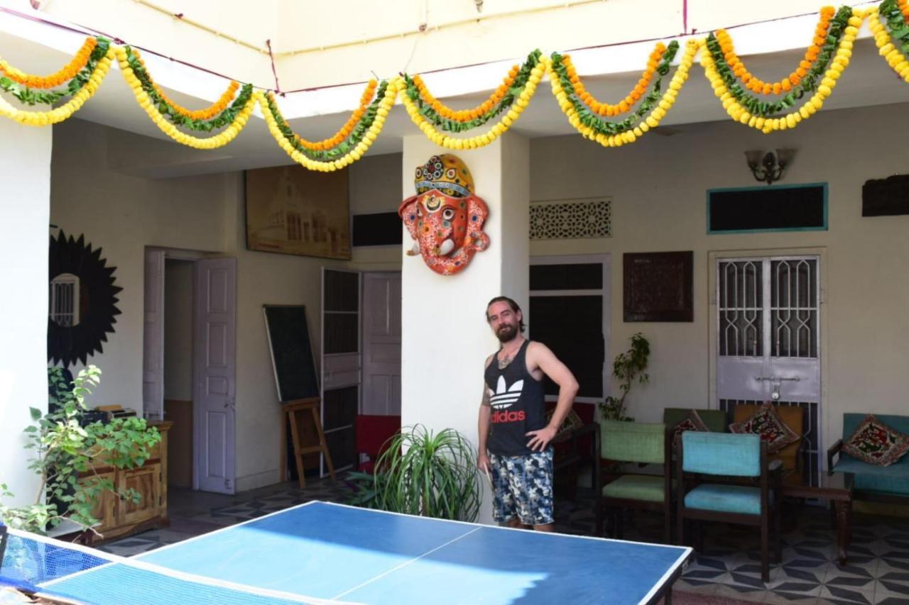 Chopal Hostel Jaipur Bagian luar foto